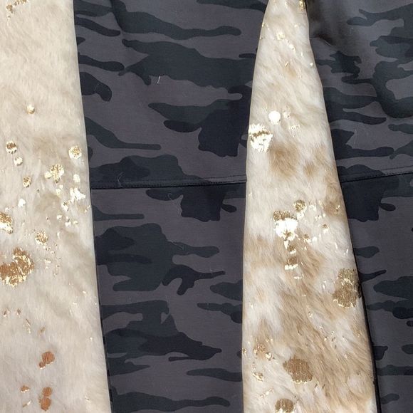 NWOT Sanctuary Camo Jeggings Back Pockets Sculpted Booty Medium 💗 - Picture 5 of 6